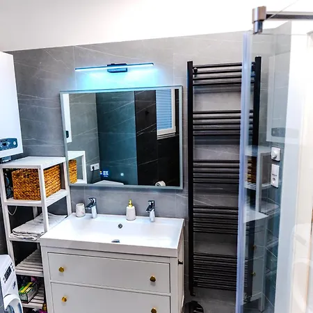 דירה 2 Bedrooms And 1 Living Your Modern In