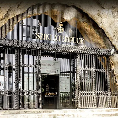 Apartment 2 Bedrooms And 1 Living Your Modern In *