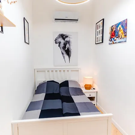 2 Bedrooms And 1 Living Your Modern In Budapest