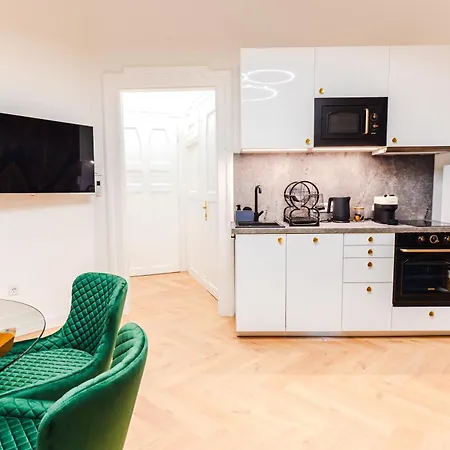 Apartment 2 Bedrooms And 1 Living Your Modern In *